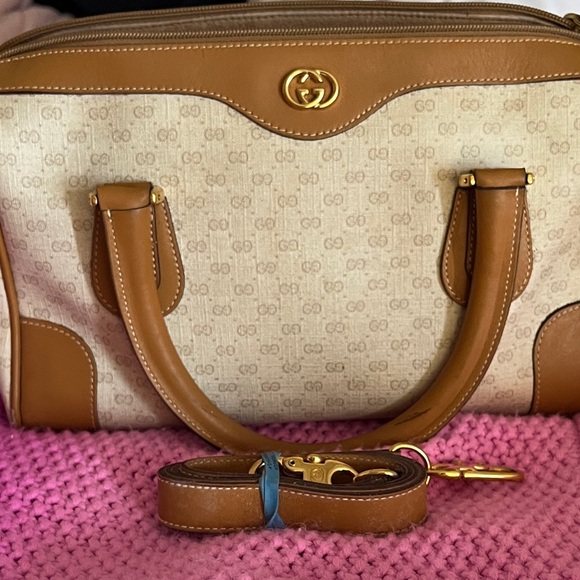Gucci Handbags - Gucci Cream and Tan Satchel